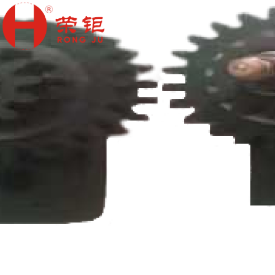 精益双联齿轮配油嘴、轴承